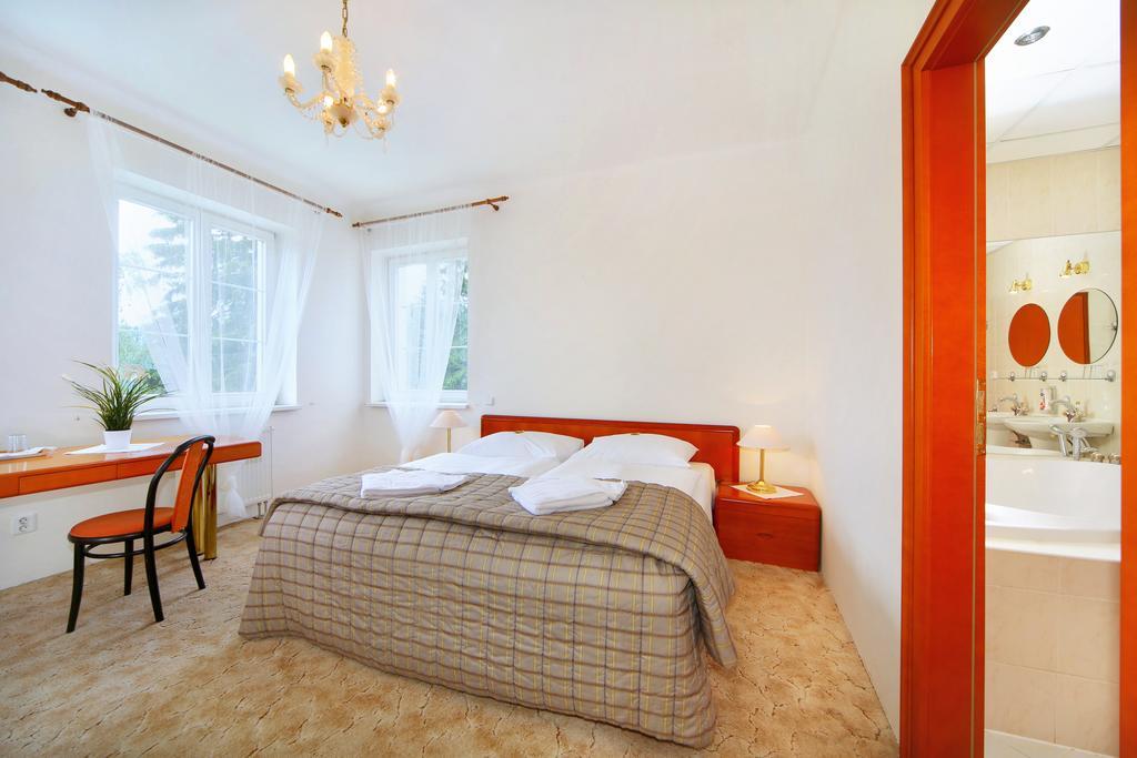 Palace Club Spindleruv Mlyn Room photo